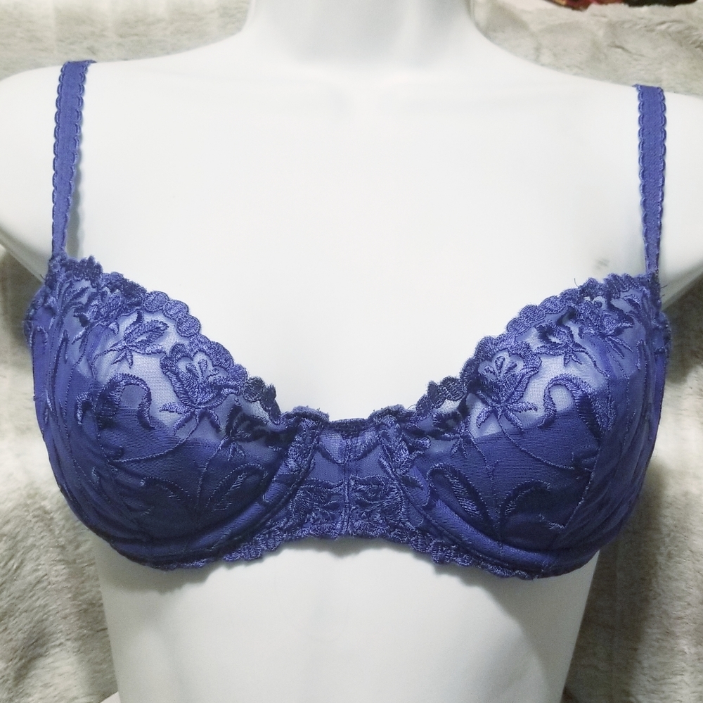 Victoria's Secret Demi Bra